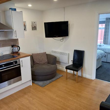 Apartment With Roof Terrace Close To City Centre Cardiff Dış mekan fotoğraf