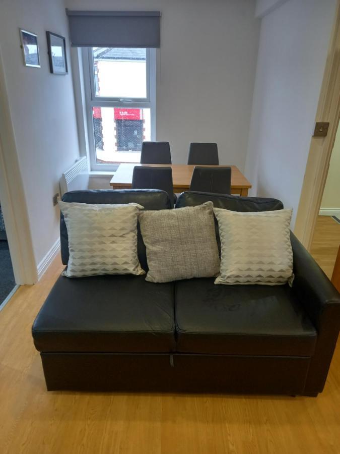 Apartment With Roof Terrace Close To City Centre Cardiff Dış mekan fotoğraf