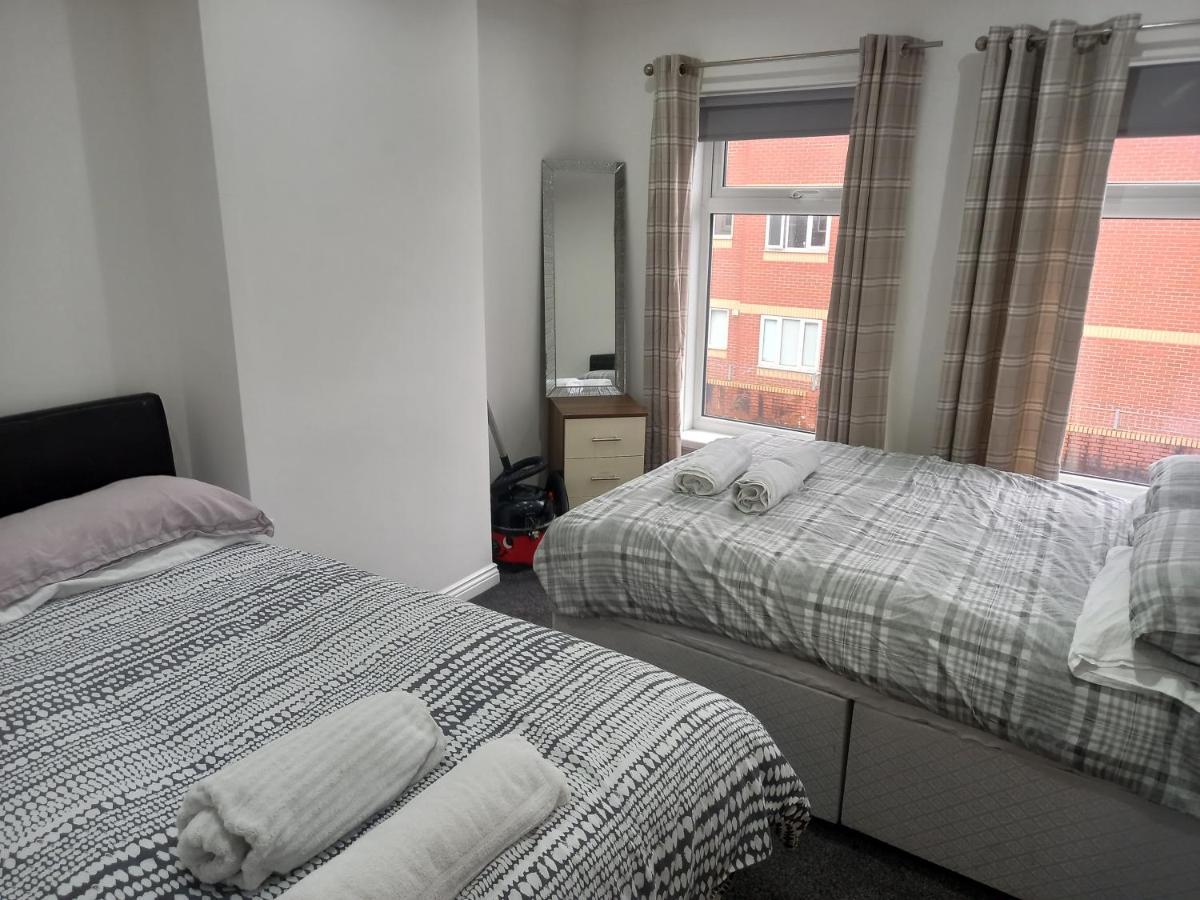 Apartment With Roof Terrace Close To City Centre Cardiff Dış mekan fotoğraf