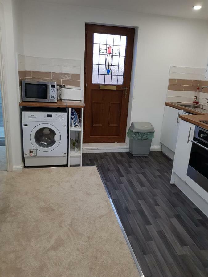 Apartment With Roof Terrace Close To City Centre Cardiff Dış mekan fotoğraf