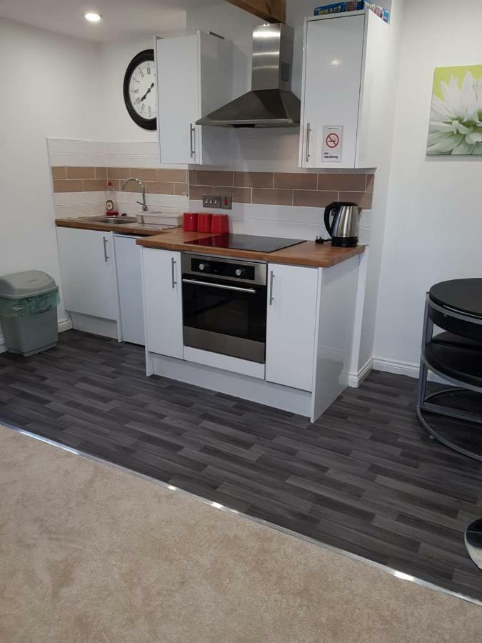 Apartment With Roof Terrace Close To City Centre Cardiff Dış mekan fotoğraf